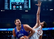 开云平台-土耳其男篮险胜热火B队，拉文统治全场的简单介绍