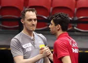 开云体育在线-法国乒乓球队绝地反击瑞典乒乓球队，张本智和送出助攻