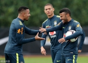 开云平台-关于巴西对阵乌拉圭：内马尔独中四元的信息