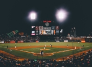 开云APP-当绝杀与带队相遇，体育叙事中的偶然与必然