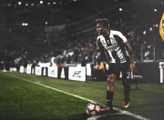 开云足球直播-马龙关键制胜，奥地利队横扫中国队背后的启示与反思