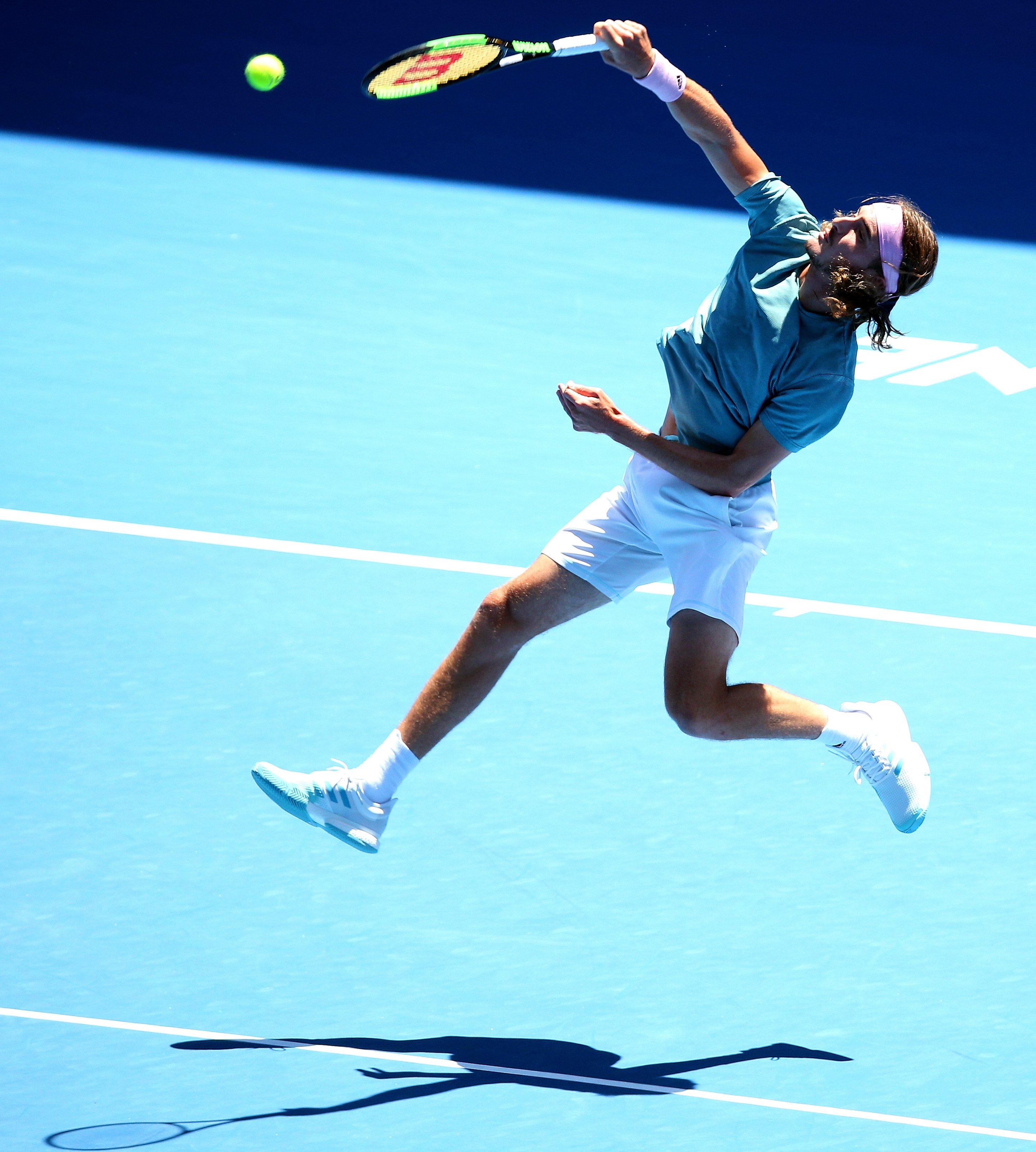 西班牙网球队完胜意大利网球队,西西帕斯制霸全场的简单介绍 西班牙网球队完胜意大利网球队,西西帕斯制霸全场的简单介绍