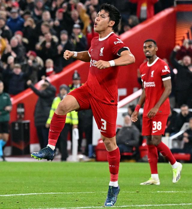 关于斯图加特实现重要胜利,豪取三分的信息 关于斯图加特实现重要胜利,豪取三分的信息