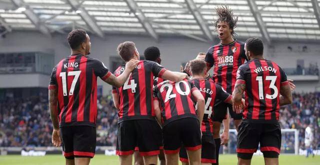 集体德比激战难分胜负,门兴保级形势临峰 集体德比激战难分胜负,门兴保级形势临峰