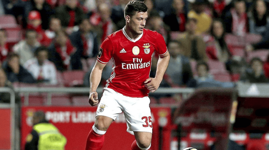 包含皇家贝蒂斯客场登顶,争四形势越发激烈的词条 包含皇家贝蒂斯客场登顶,争四形势越发激烈的词条